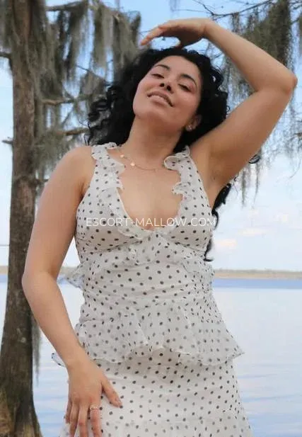 Escort Mallow Cadence — 3