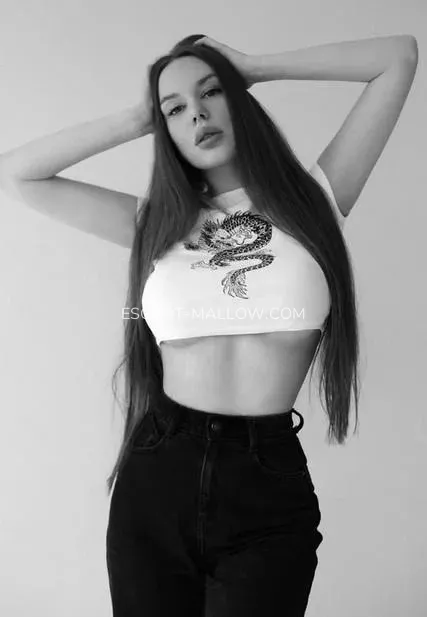 Escort Mallow Megan — 3