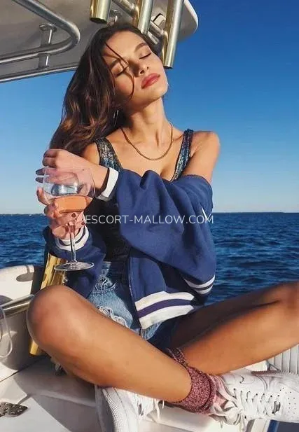 Escort Mallow Kimberly — 3