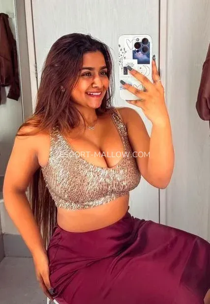 Escort Mallow Reese — 4