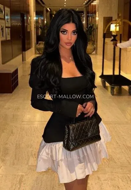 Escort Mallow Kathryn — 8