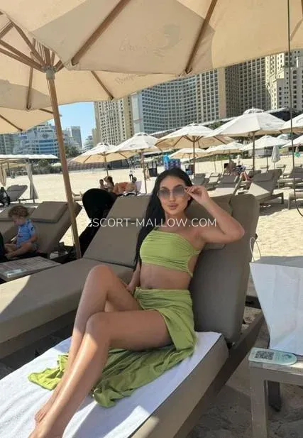 Escort Mallow Kayla — 1