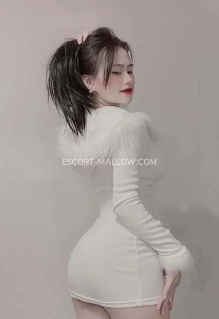 Escort Mallow Vanesa — 2
