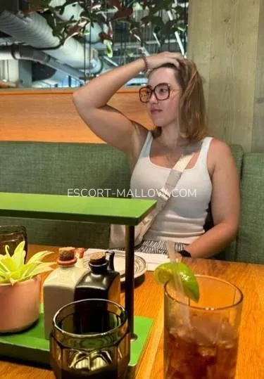 Escort Mallow Ingrid — 1