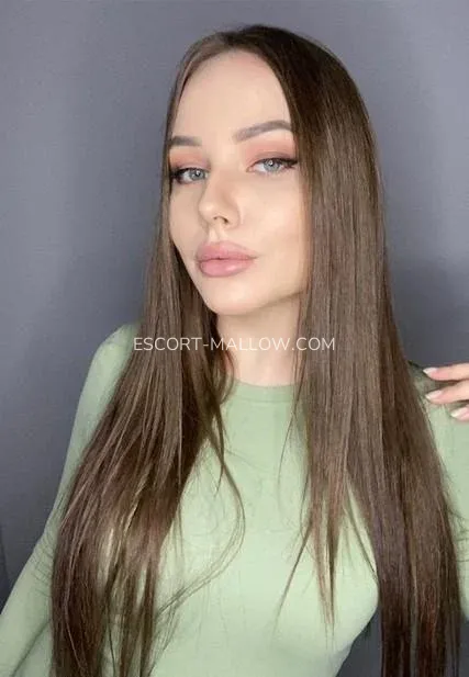 Escort Mallow Milagros — 1