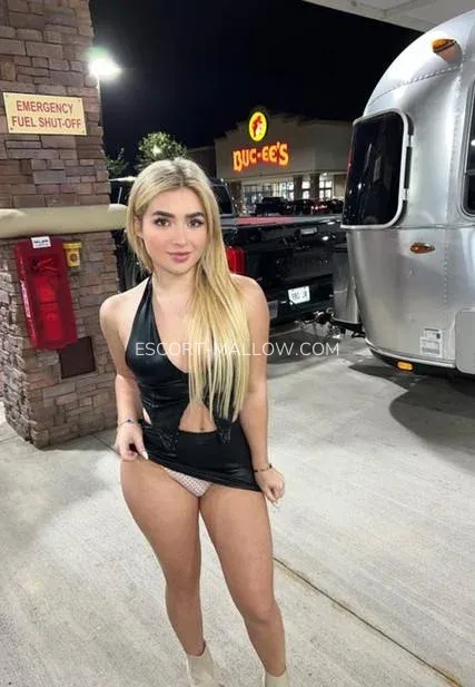 Escort Mallow Marie — 3