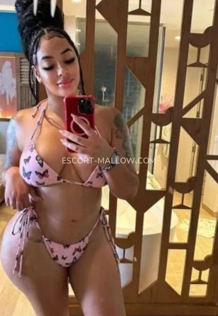 Escort Mallow Paris — 4