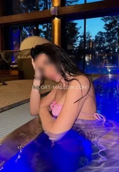Escort Mallow Marie — 2