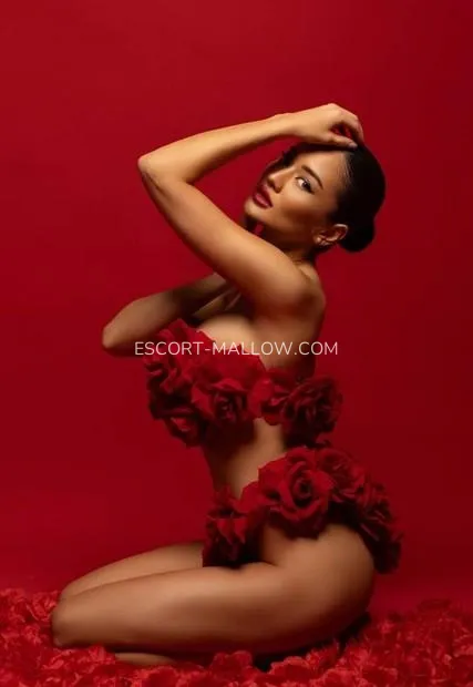 Escort Mallow Jazmin — 2