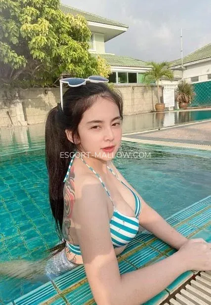 Escort Mallow Nieves — 4