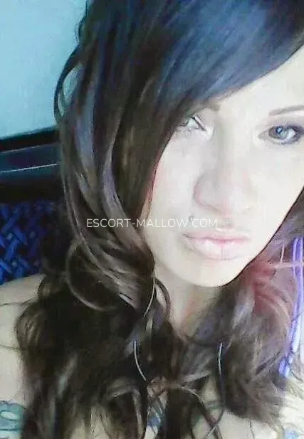 Escort Mallow Viviana — 4