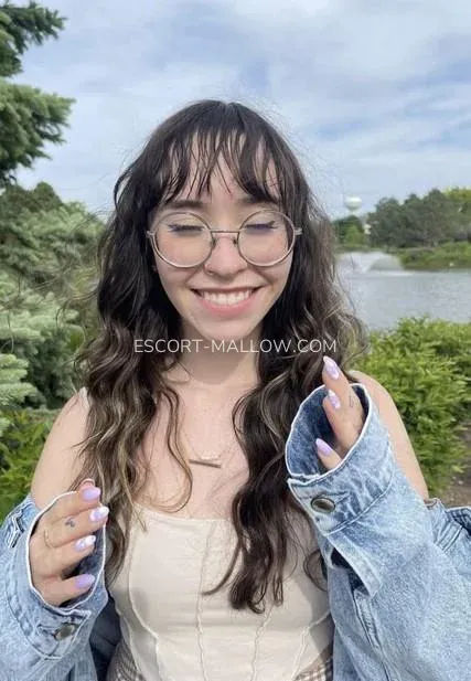 Escort Mallow Ella — 6