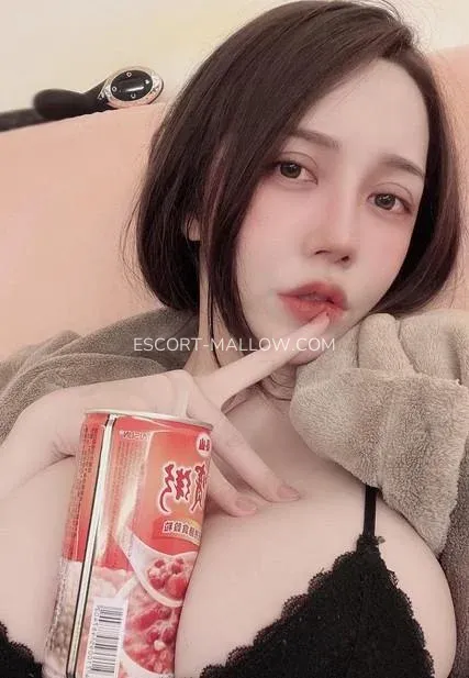 Escort Mallow Reese — 3