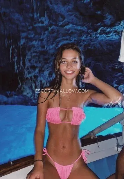 Escort Mallow Kimberly — 4