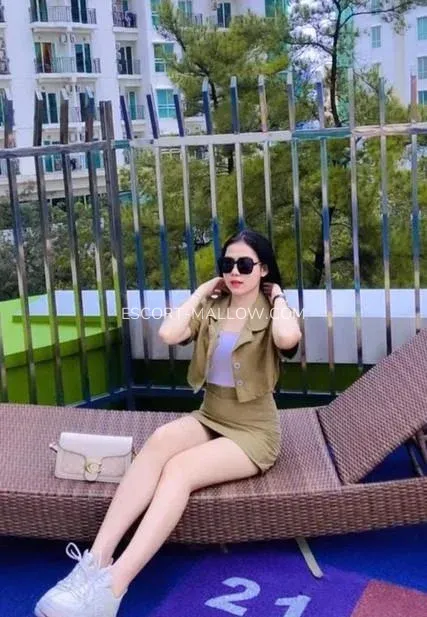 Escort Mallow Anneli — 7