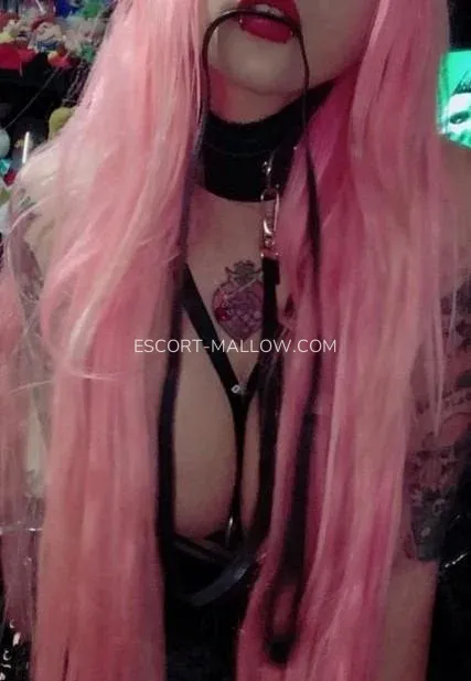 Escort Mallow Reagan — 3