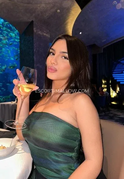 Escort Mallow Kelly — 4