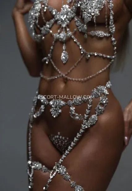 Escort Mallow Charlotta — 6