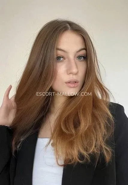 Escort Mallow Josefin — 1