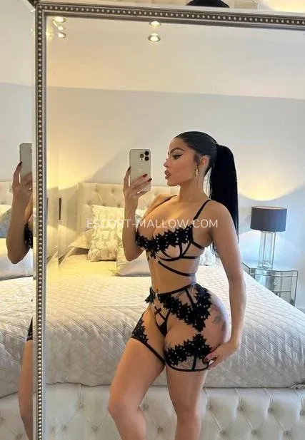 Escort Mallow Trinity — 3