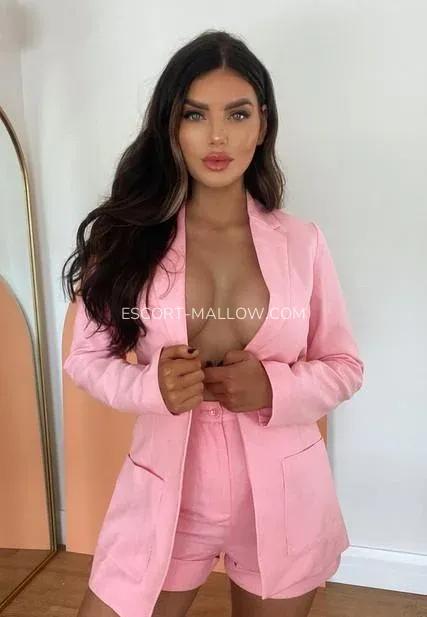 Escort Mallow Lisa — 5