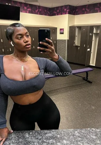 Escort Mallow Danielle — 9