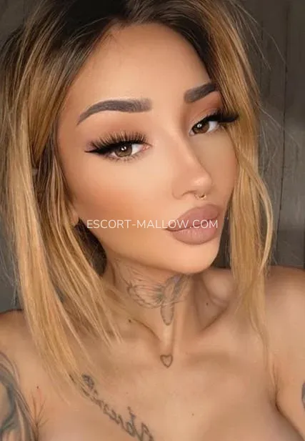 Escort Mallow Vanesa — 5