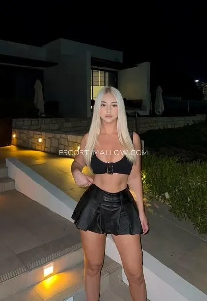 Escort Mallow Mallory — 2