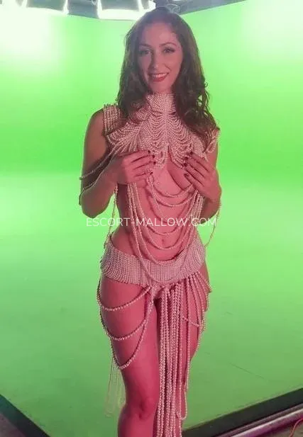 Escort Mallow Johanna — 7