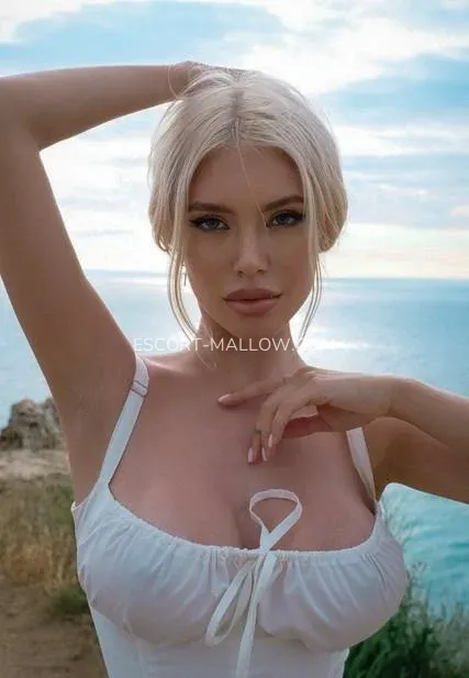 Escort Mallow Julia — 8