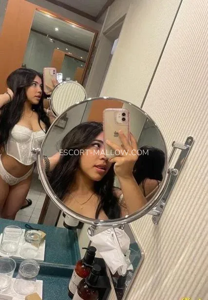 Escort Mallow Anita — 1