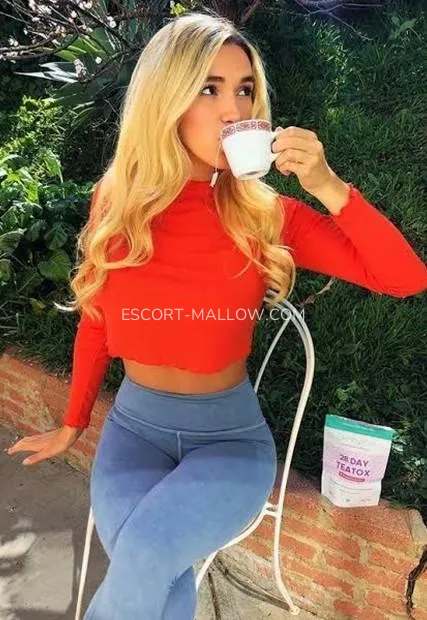 Escort Mallow Annika — 2