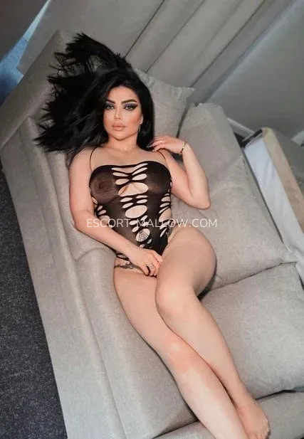 Escort Mallow Evelyn — 6