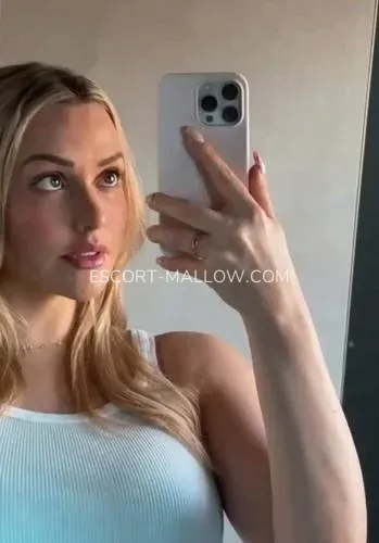 Escort Mallow Susanne — 1