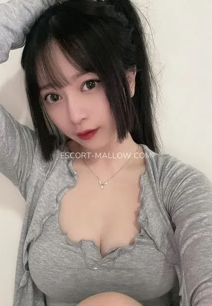 Escort Mallow Kathryn — 3