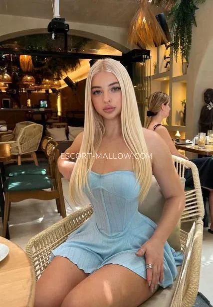 Escort Mallow Mallory — 6