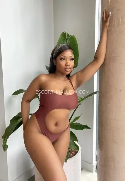 Escort Mallow Brenda — 1