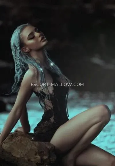 Escort Mallow Cassandra — 4