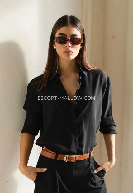 Escort Mallow Helena — 1