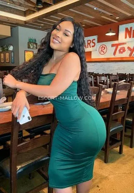 Escort Mallow Annika — 1