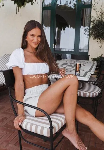 Escort Mallow Jasmin — 1