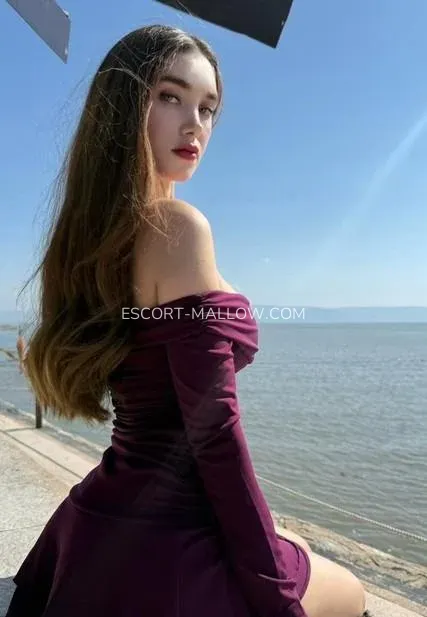 Escort Mallow Kendall — 5