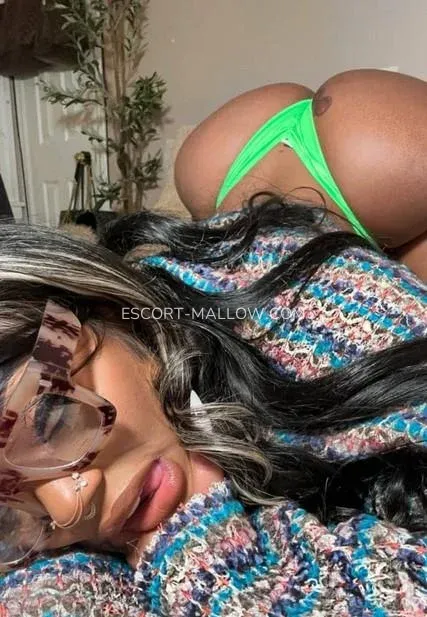 Escort Mallow Ulrika — 5