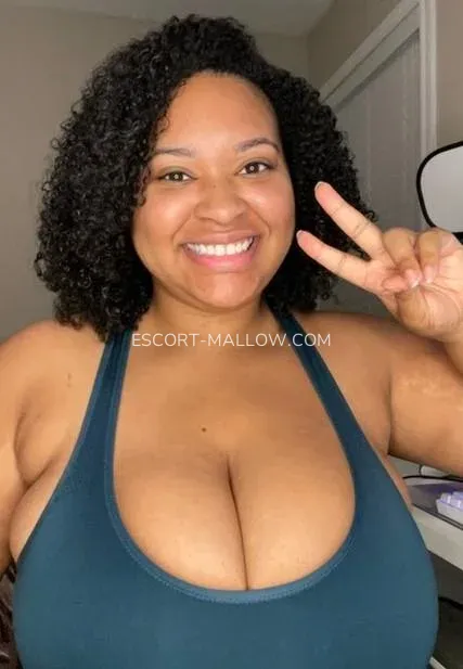 Escort Mallow Caroline — 1