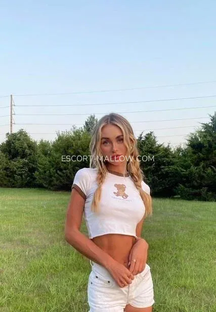 Escort Mallow Laila — 1
