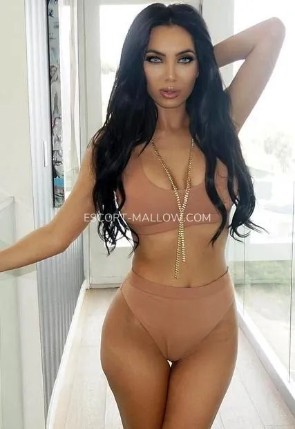 Escort Mallow Kelly — 2