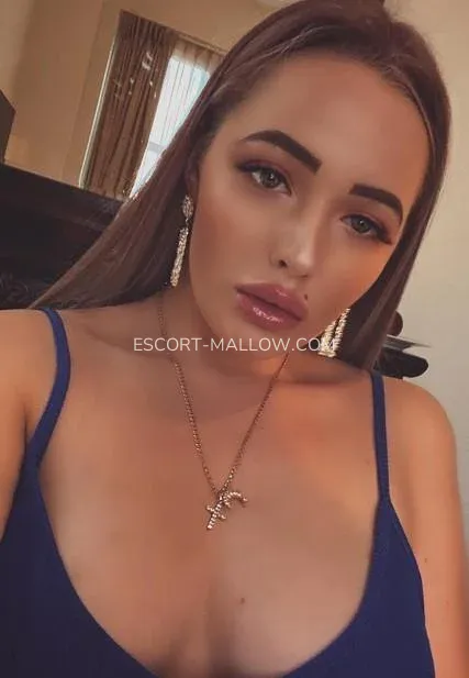Escort Mallow Madelyn — 5
