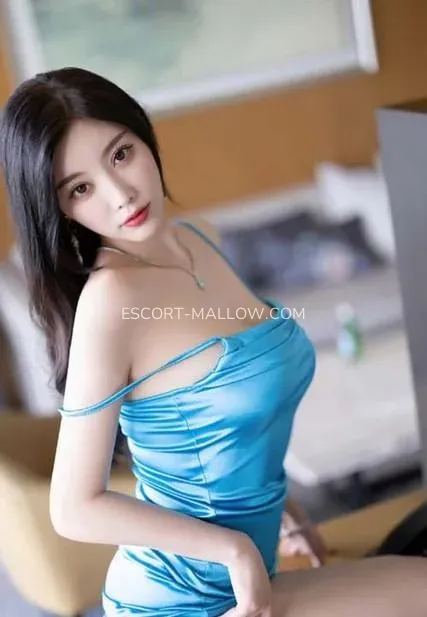 Escort Mallow Jenna — 3