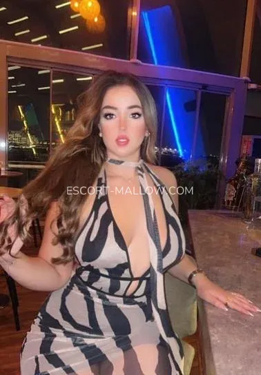 Escort Mallow Jenna — 10