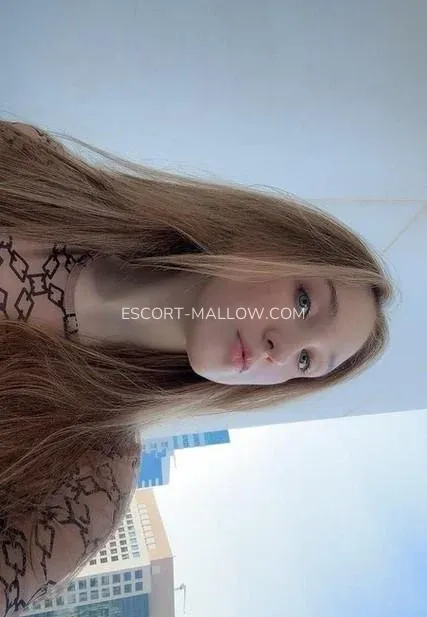 Escort Mallow Isabel — 4
